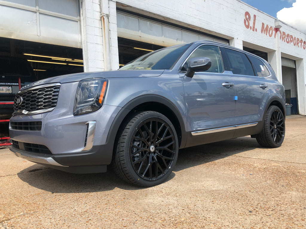 Kia Telluride 22" Wheel and Tire Package