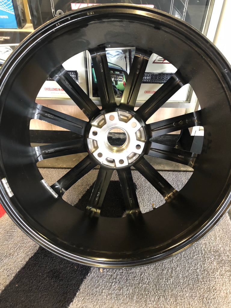 24” Velocity V12 6 lug Chevy